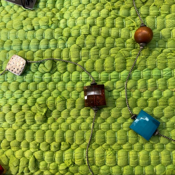 🆕60”necklace with matching earrings - Picture 3 of 5